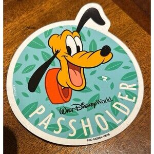 Walt disney world pluto Passholder Magnet